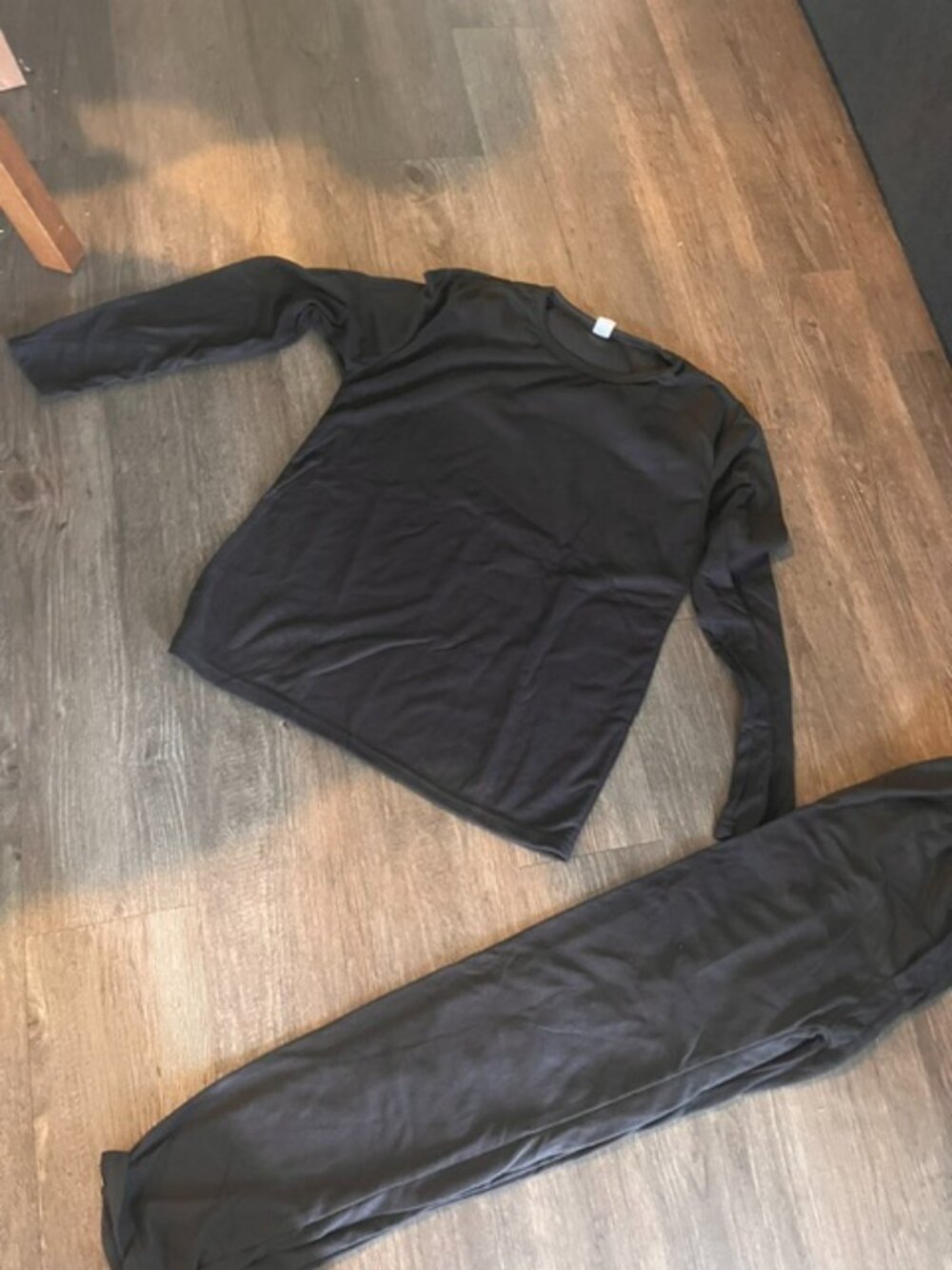 BLACK 2 PIECE PAJAMA SET  SIZE LARGE